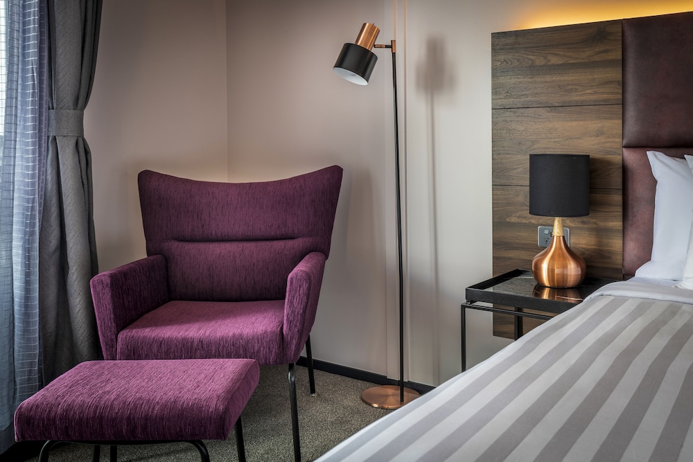 Marsden Suites Albany-1