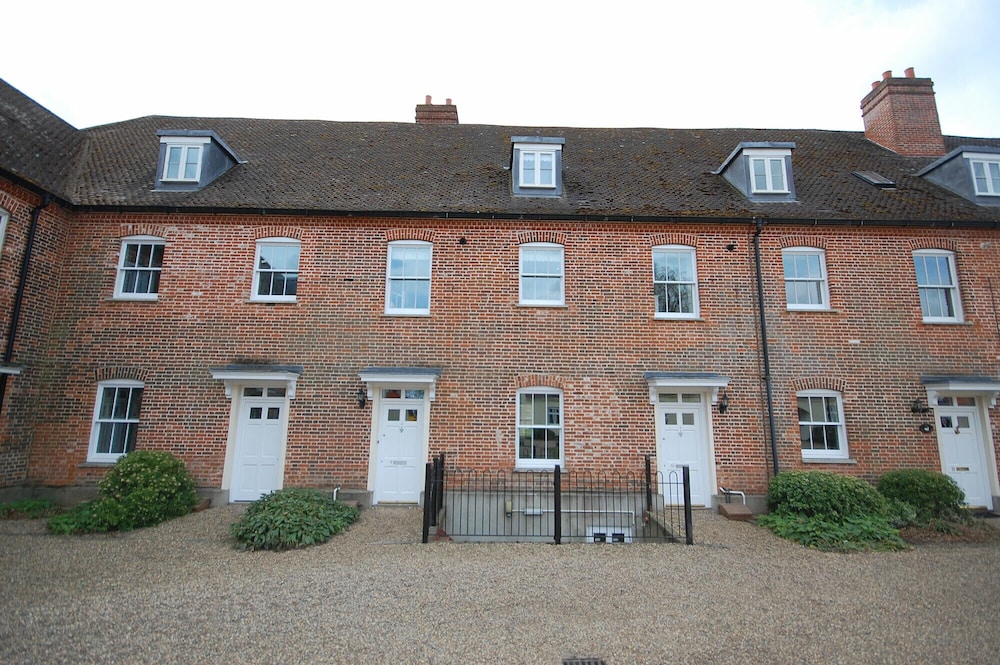 Saffron, Blythview