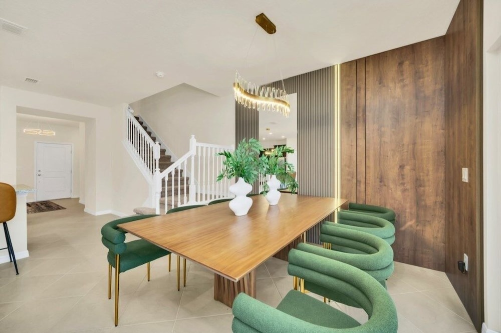 5 Bedroom Townhome With Private Splash Pool! 5 Townhouse