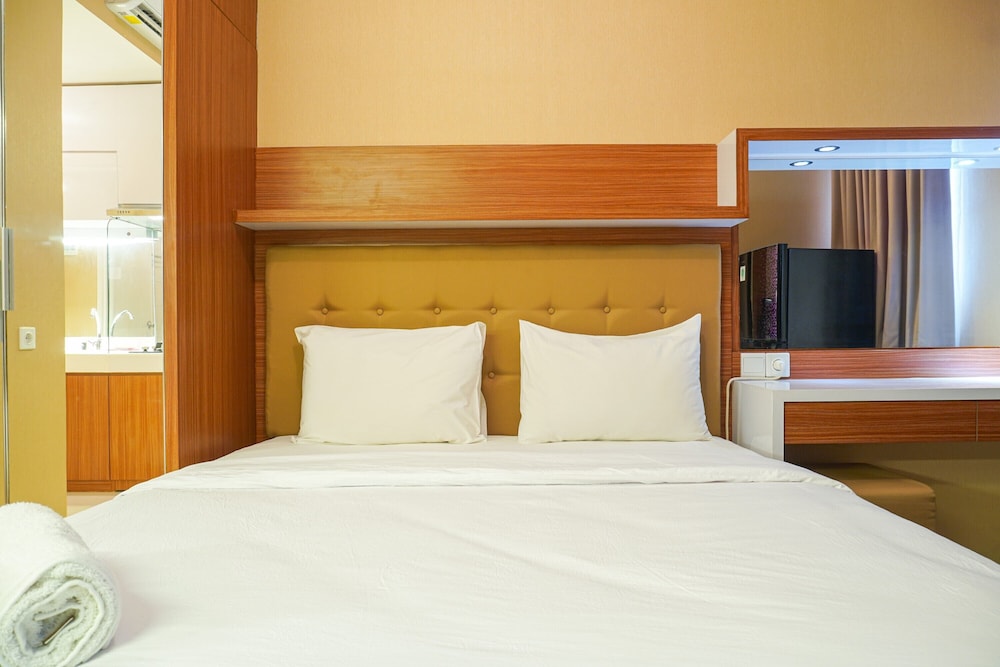 Comfortable Studio Room At Signature Park Grande Apartment view 5