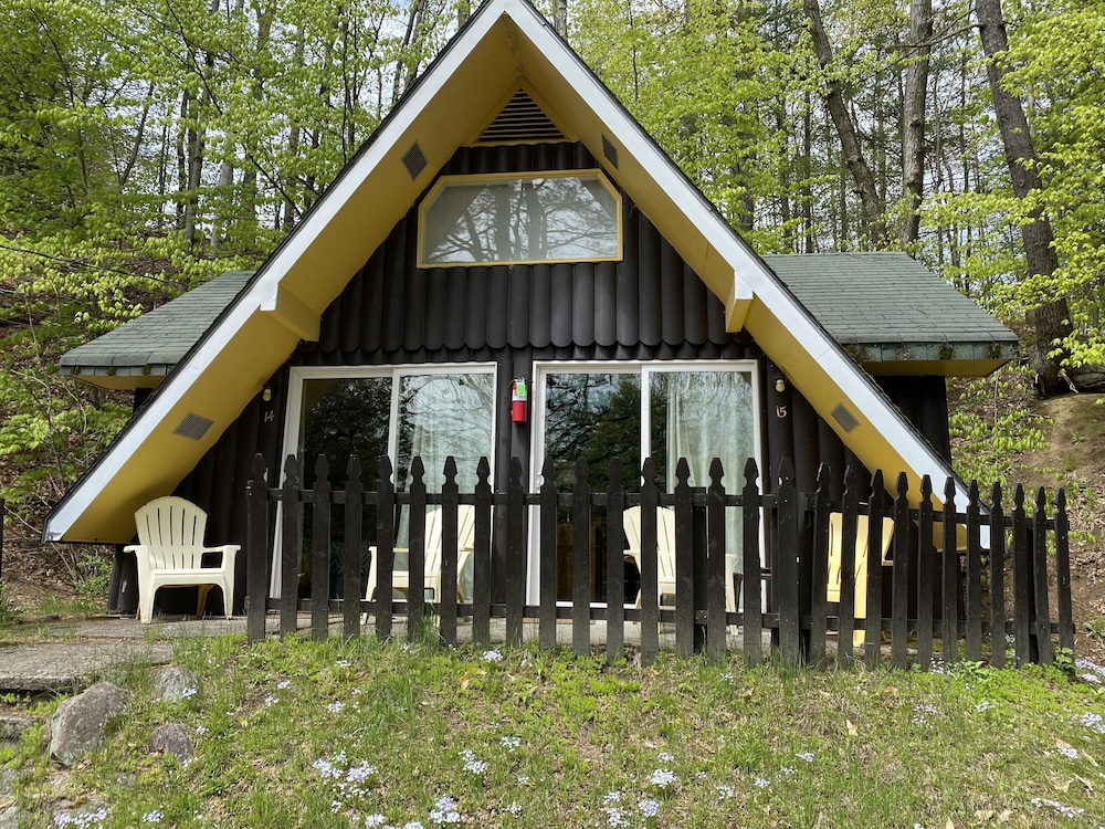 Amber Lantern Lake George Motel and Cottage Rentals