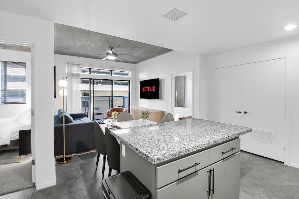 Phoenix Urban Luxury Escape