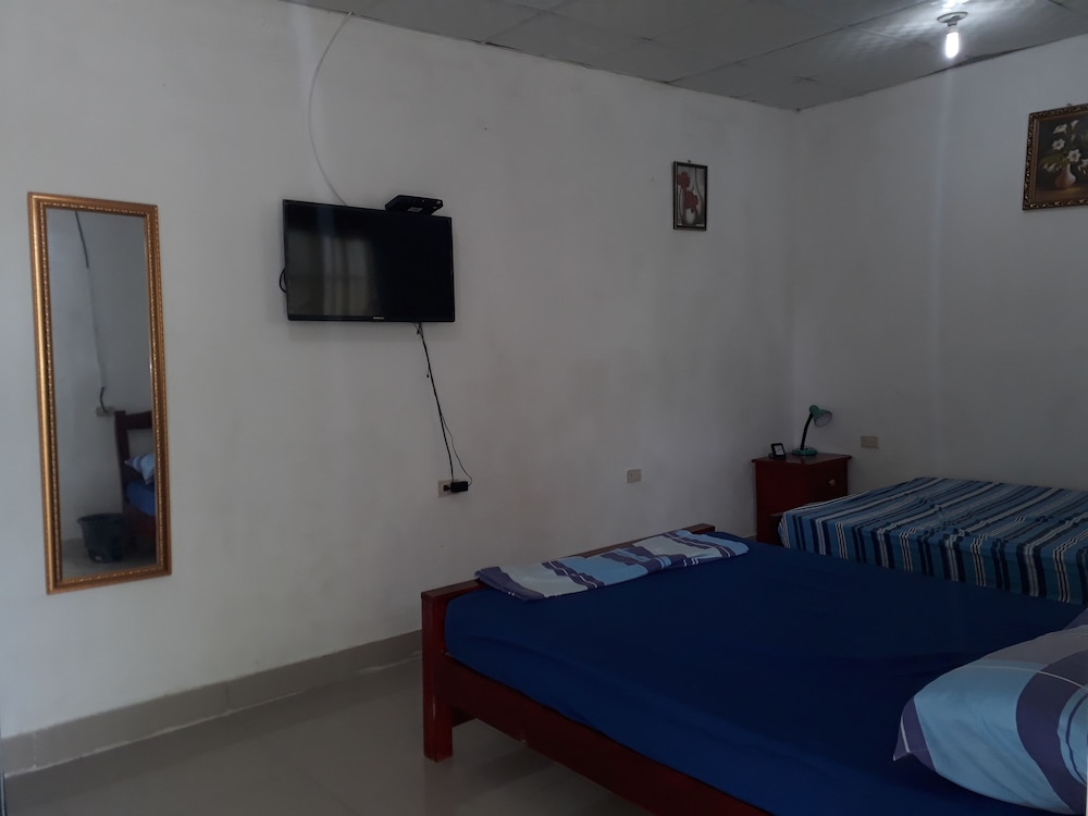 Hostal Brisas Calobreñas