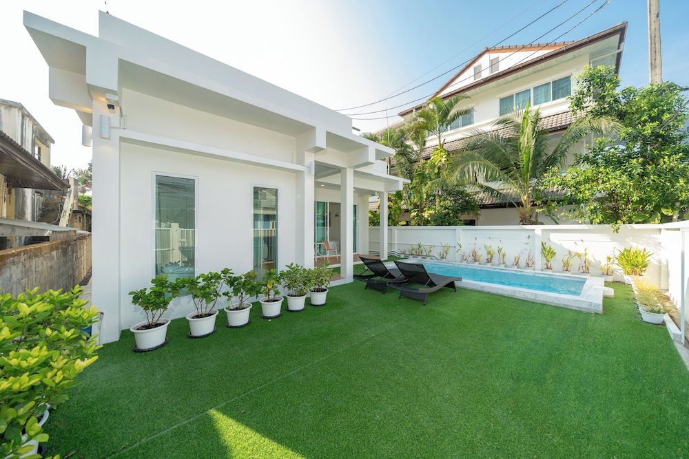 Beachfront 2BR Pool Villa DelMar Kamala