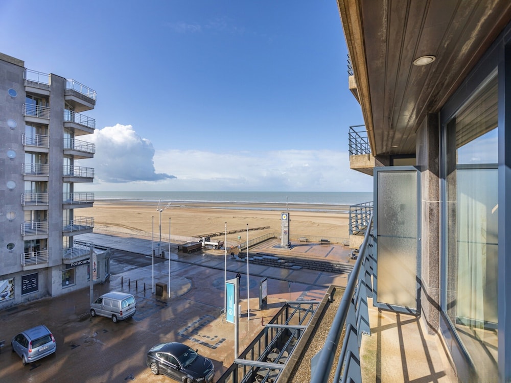 Luxurious Flat in Koksijde With sea View