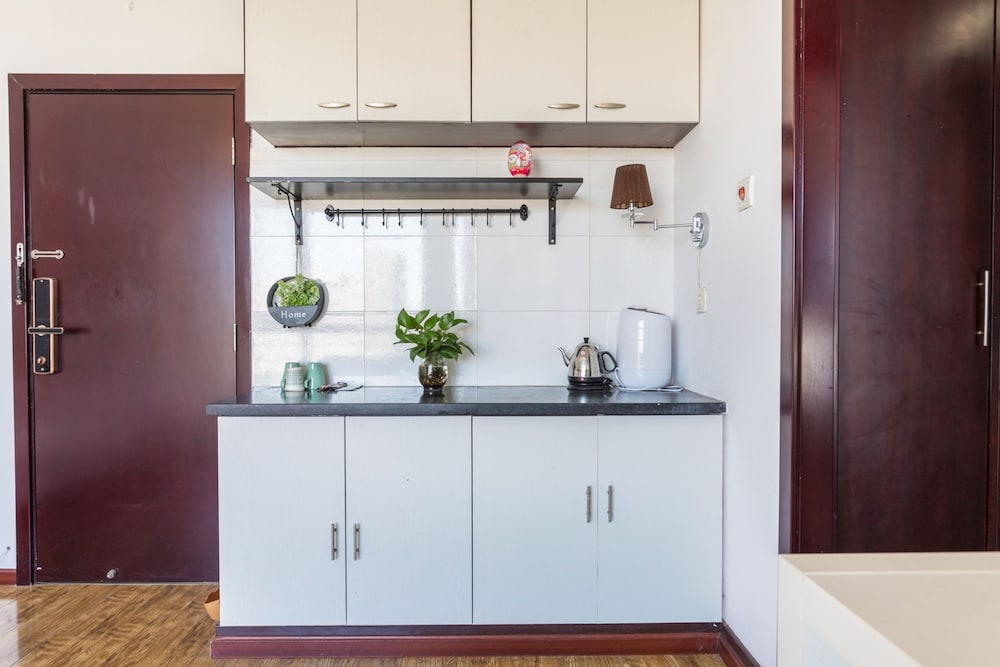 Lacasa Service Apartment