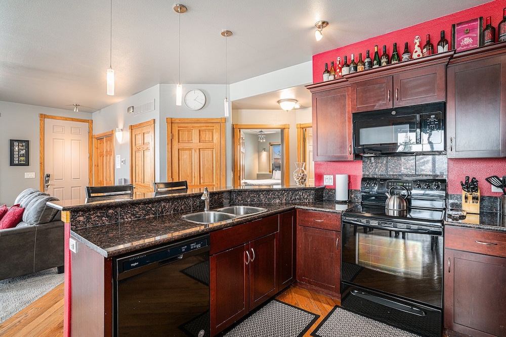Estes Park Vacation Lodging