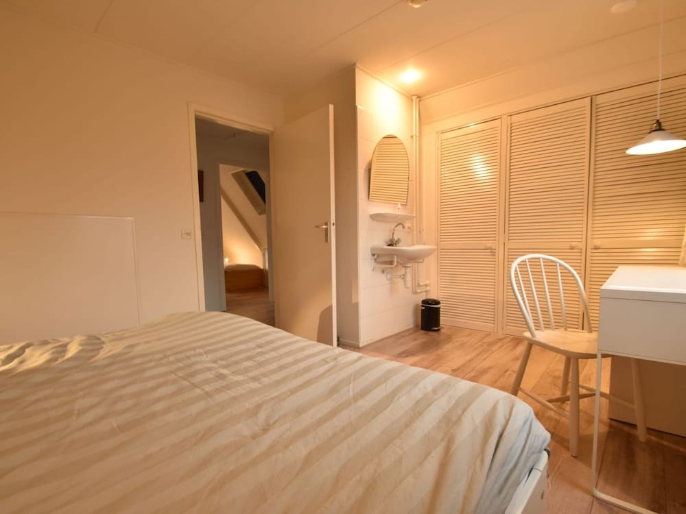Comfortable Holiday Home in Bergen Near Forest view 5