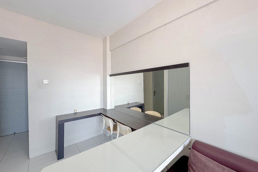 Strategic 2Br Apartment Near Its Campus At Dian Regency