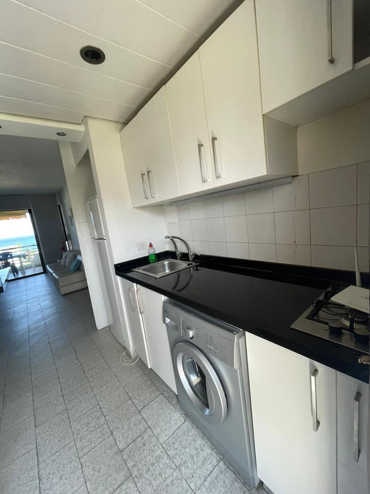 1 Bed Flat - Sleeps 2 - Pets - Pool - Smoking view 2