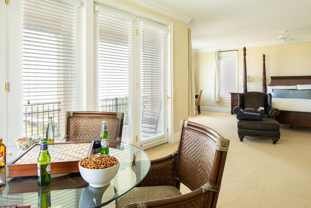 Lido by Avantstay Oceanfront Home w Pool Hot Tub Game Room Gorgeous Views