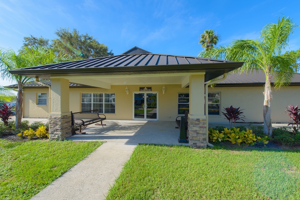 Grove Ridge RV Resort