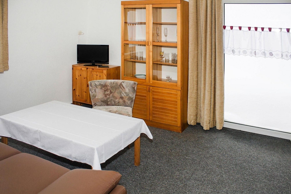 Appartements mit Aussenpool und Sauna, Breitenbrunn