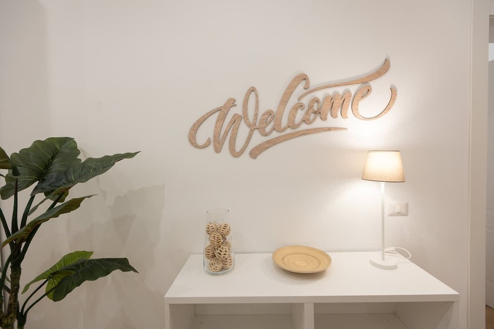 Colosseum Holidays - Three-bedroom Apartment