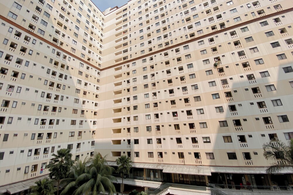 Good Deal And Comfy 2Br Kebagusan City Apartment