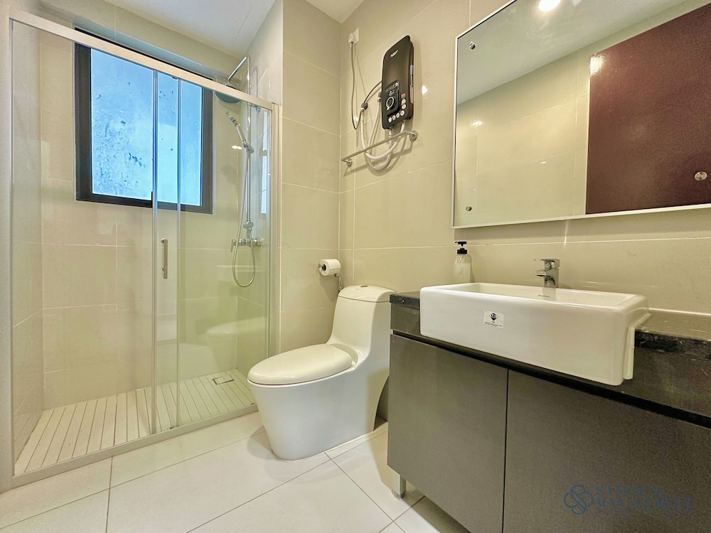 Country Garden Danga Bay Sea View Homestay by Stayrene