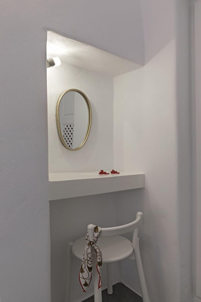 Helianthus Suites