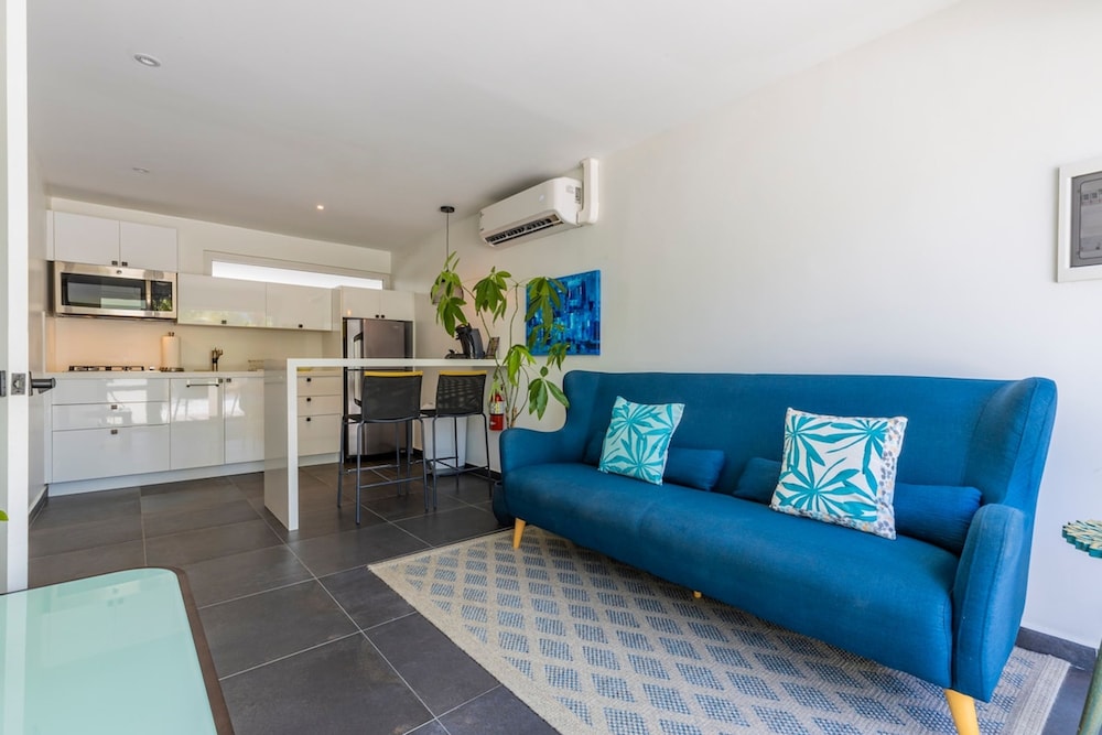 Boca Catalina Apt 3 Boca Catalina-1 Bed-full Kitchen Steps to Beach