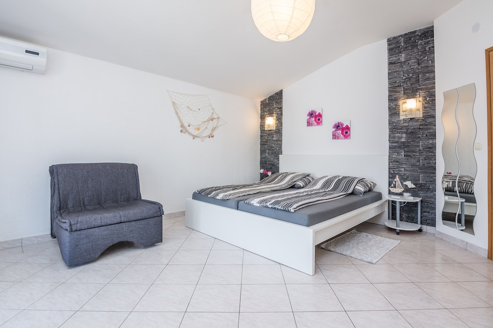 Apartments Bojana view 2