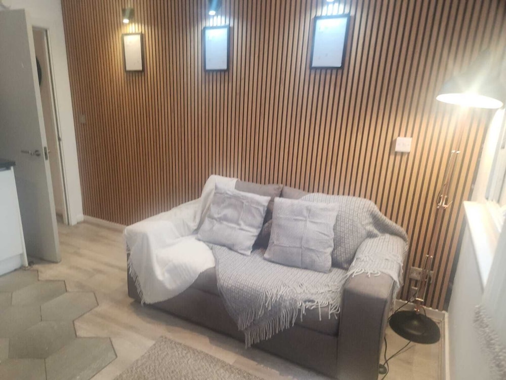 L2 Luxury Apartment