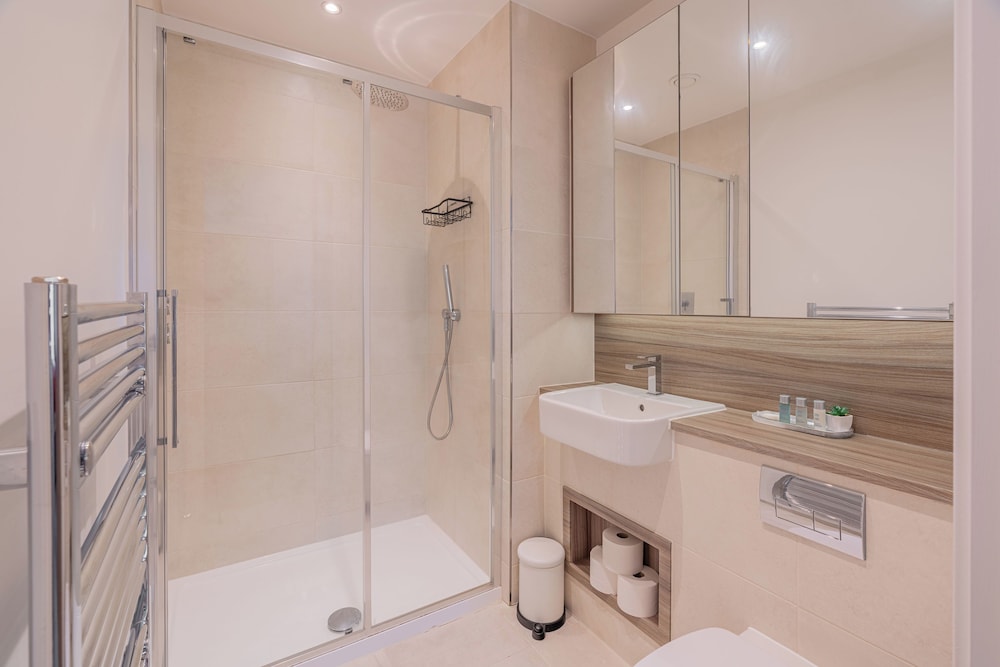 City Escape Apartment in London