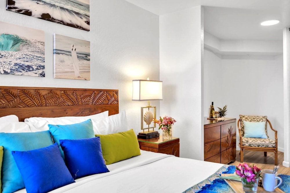 NEW KBM Resorts Free CAR Kaanapali Shores 6th Floor Ocean View Suite Steps to Pool and Beach Ks-616