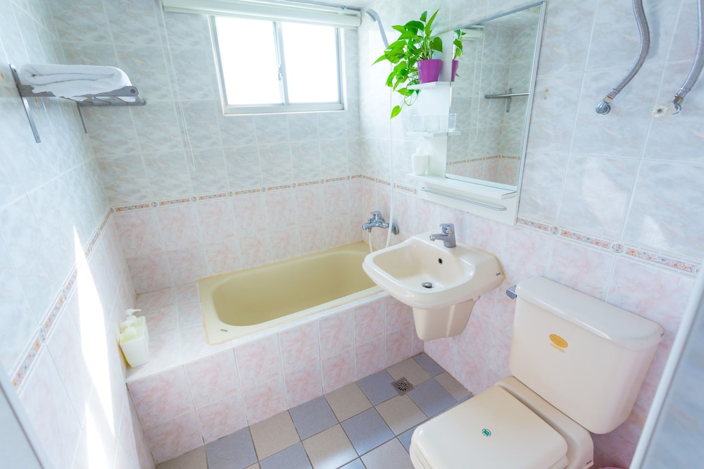 Hengchun Small Room 16