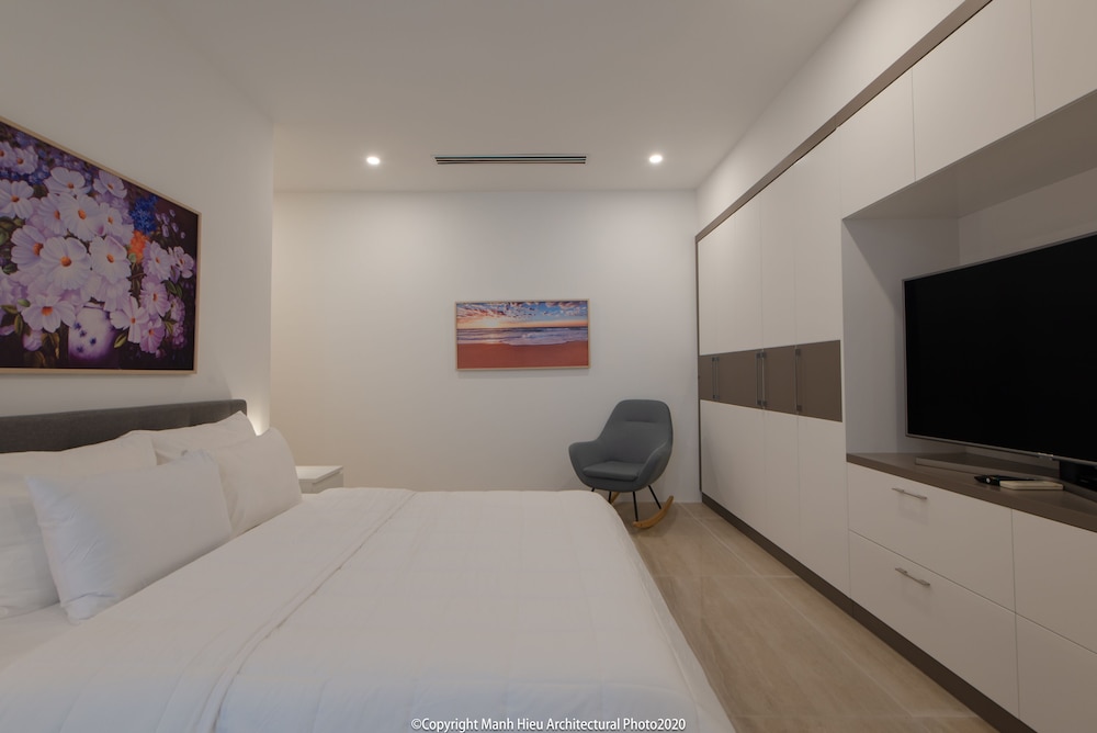 The Bridge Luxury Villa view 2