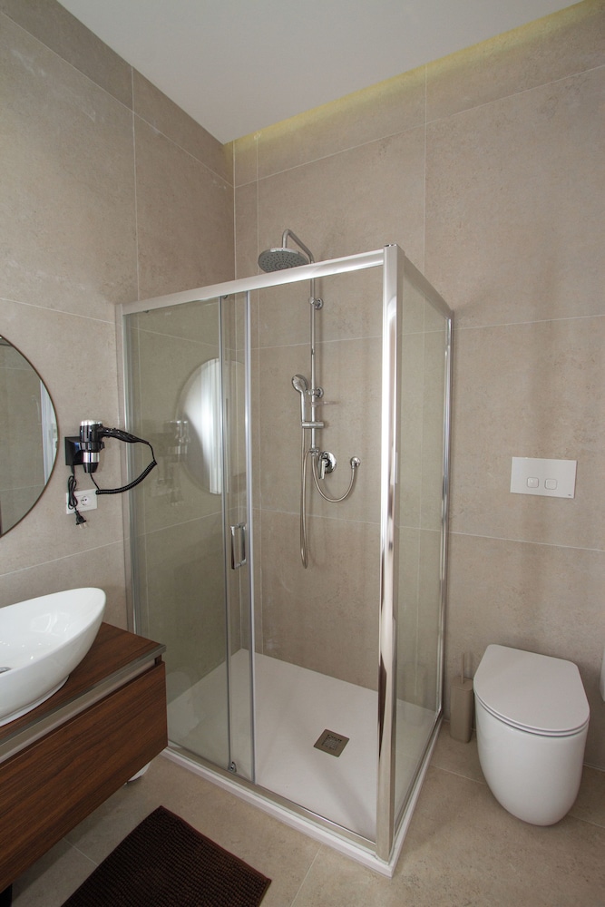 Suites Domus Fysi