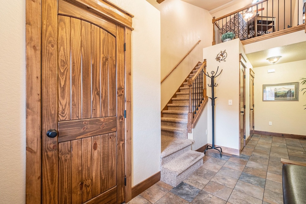 Twin Pines -- Ev 6123 3 Bedroom Townhouse by RedAwning - Property Image 6