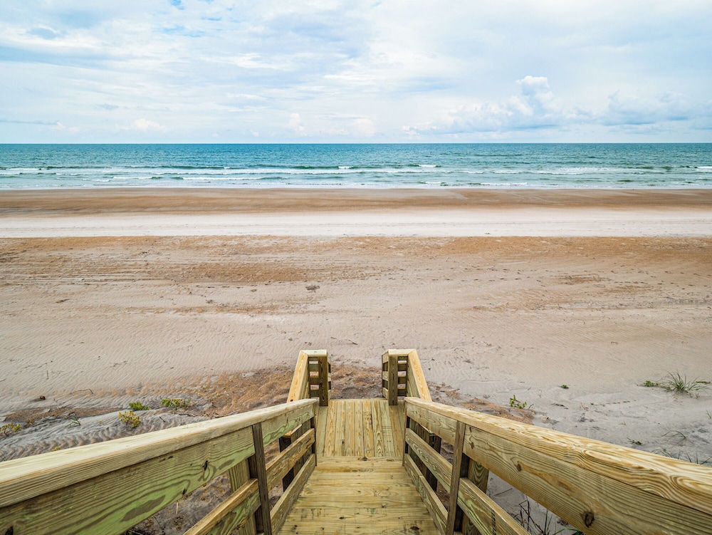Sea Strapped by Topsail Realty
