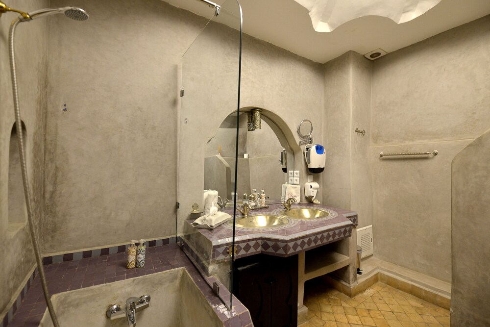 Photo 47