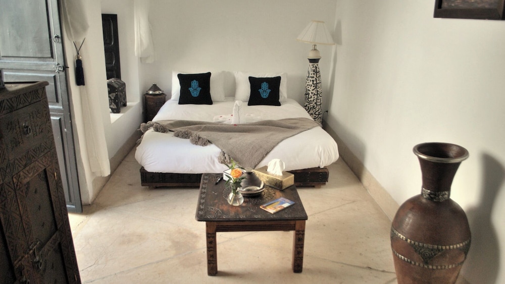 Riad Essaada