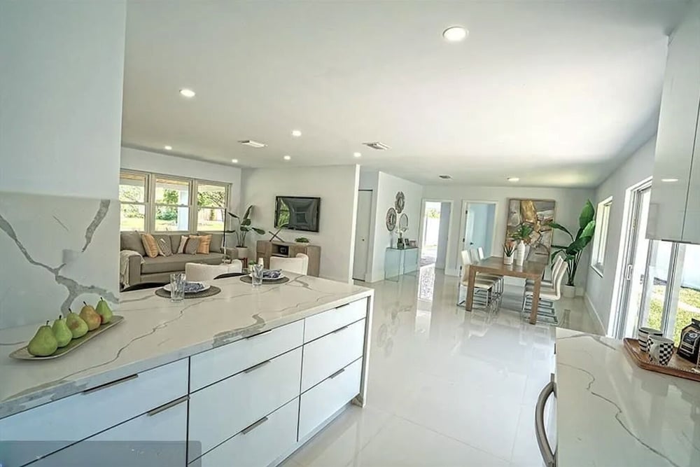Chic 3BR 2BA Getaway With Private Pool Oasis