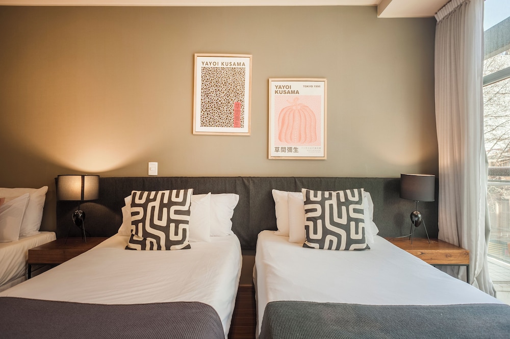 Modern Studio in heart Palermo T309