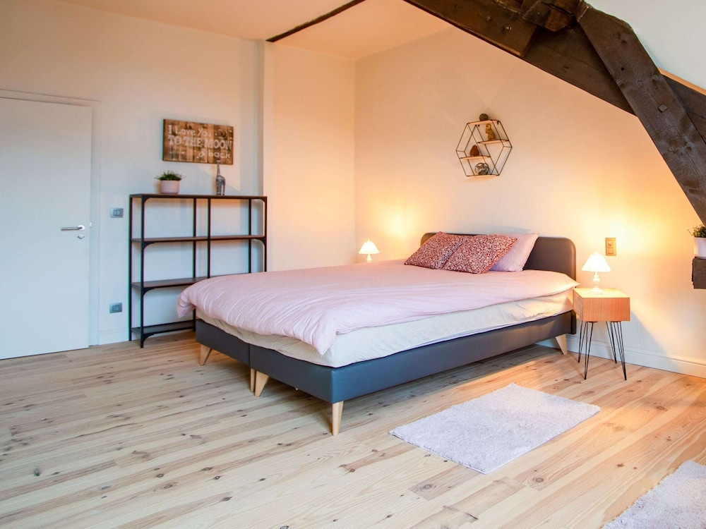 Wellness Castle With Cinema Bliss view 4