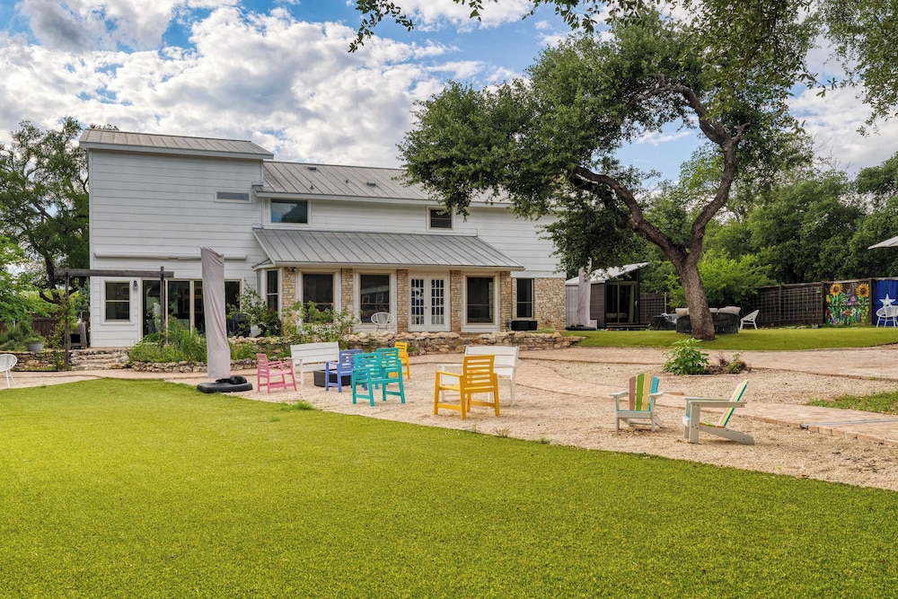 Summer Sale! El Dorado Estate Private 2-acre Escape With Pool & Guest Suites Firepit, Playset, Guest Suites