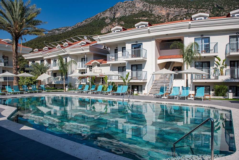 Blue Star Hotel - Image 53