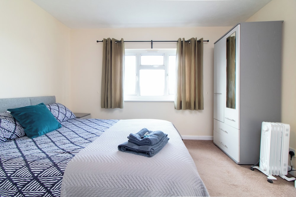 Thornbury Guest House Room 8