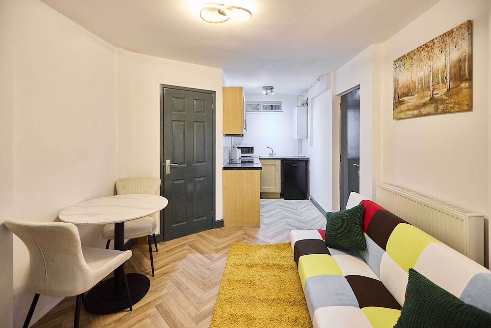 Host Stay Emporium Ground Floor Apartment