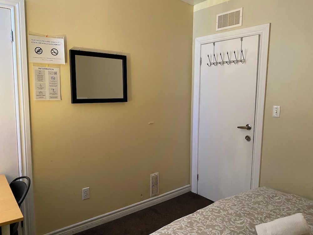 Kaisar Guest House