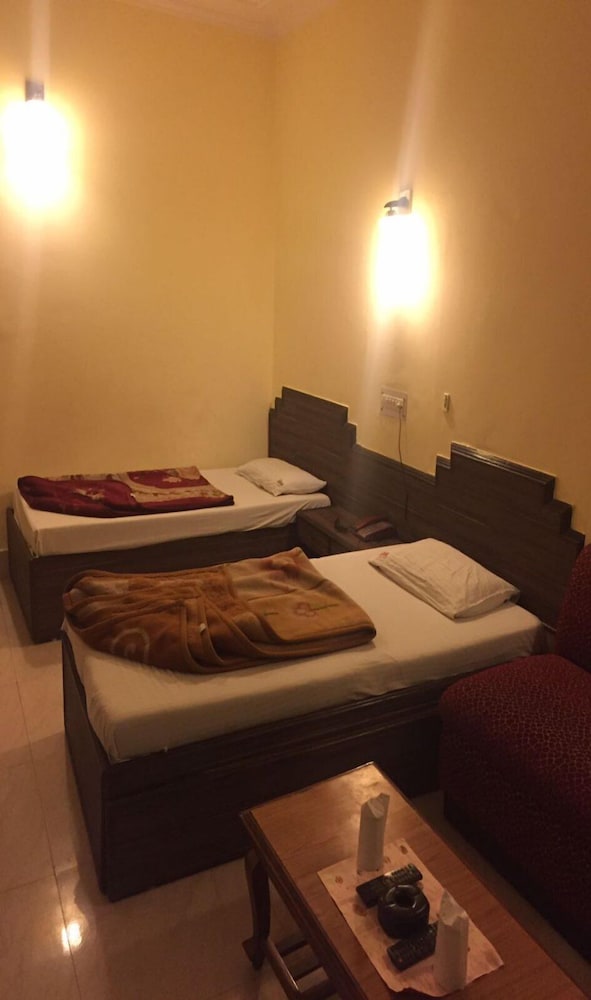ADB Rooms Hotel India International Dx