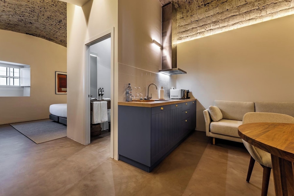 CICIOSO Boutique Hotel
