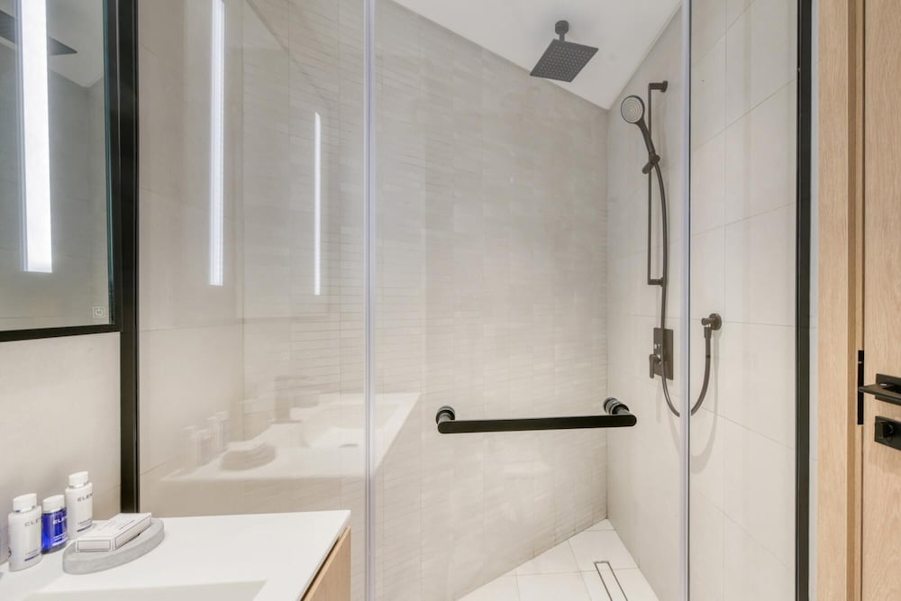 Luxury Apt W Burj Khalifa Vw Dubai Canal Access