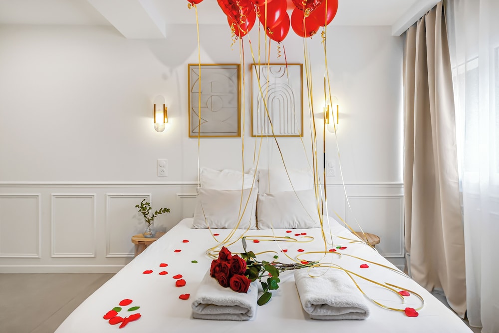 JIJI Suites