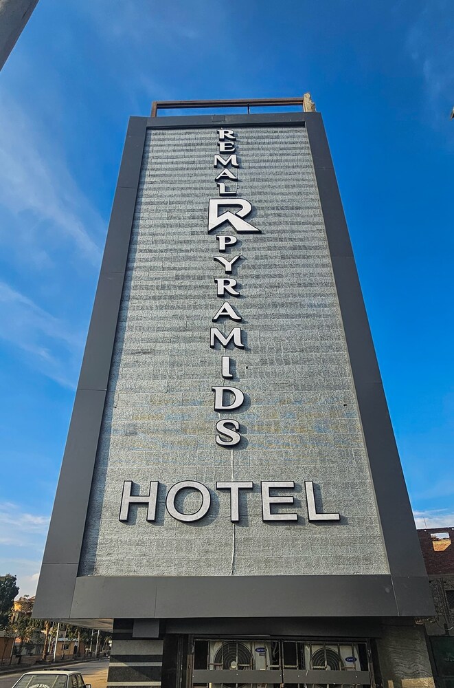 Remal Pyramids Hotel
