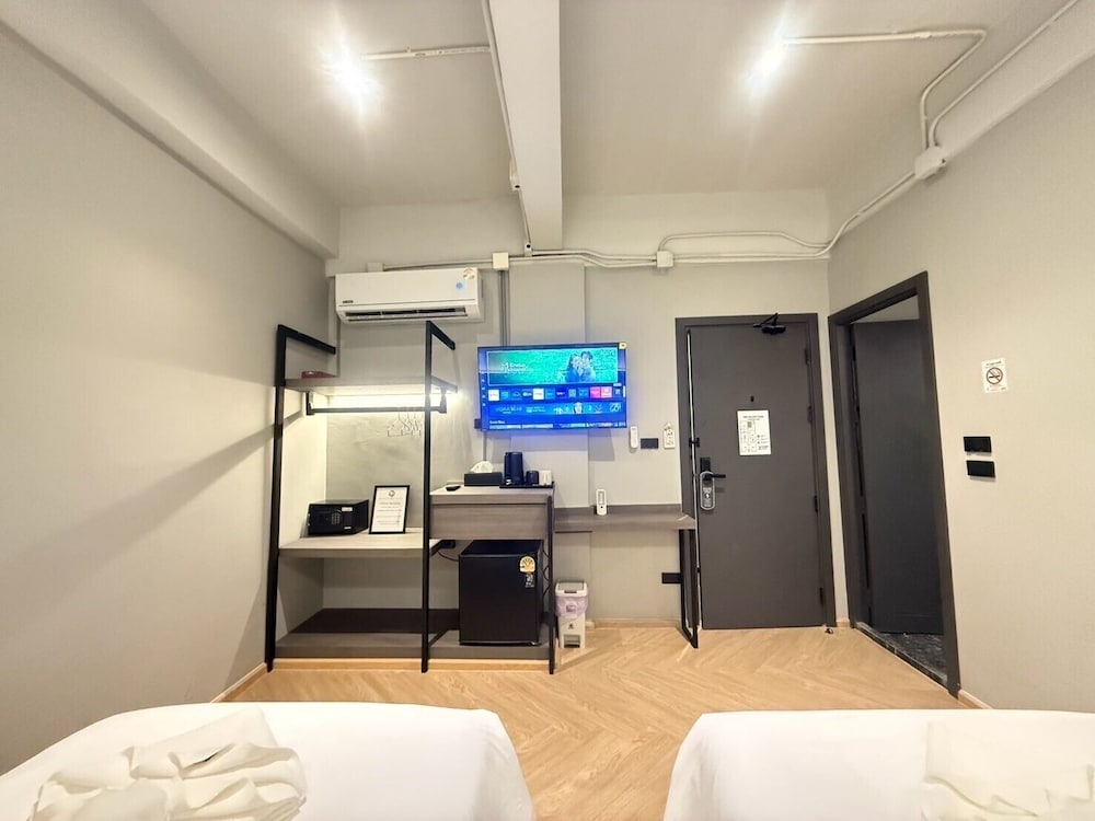 Leon's Loft House