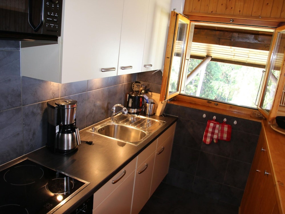 Stunning Apartment in Heart of Valley