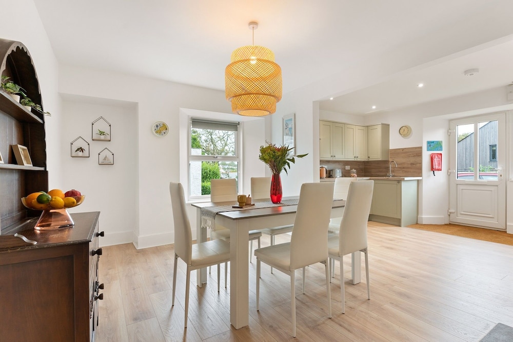 Delightful Family Getaway Cornwall