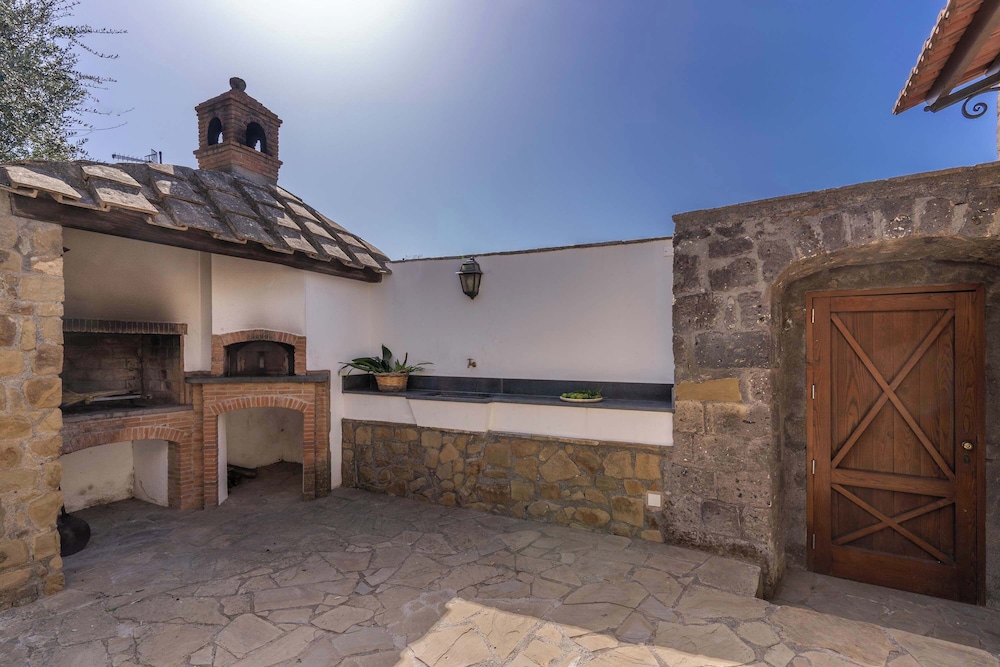Giulia 1 Villa Apartment Shared Pool Sea Views